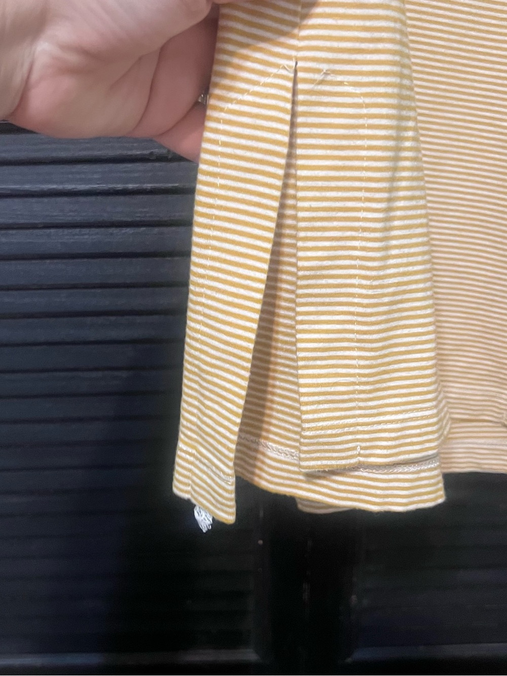 Ellison Yellow and White Striped V-Neck Short Sleeve Tee Sz L - Picture 6 of 7